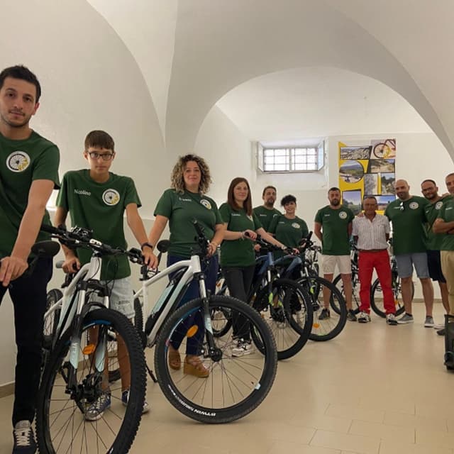 Ginestre Noleggio E-Bike - Immagine 1