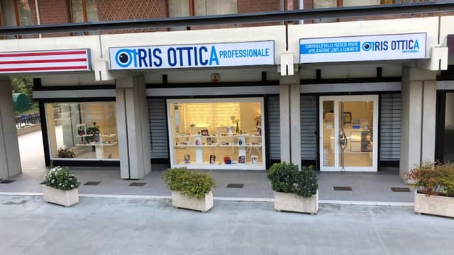 Iris Ottica Professionale di Antonella Immediato - Immagine 1