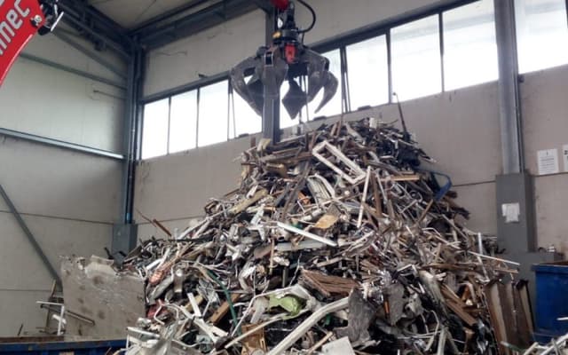 Jonathan Bargoni - Commercio Rottami Ferro Metalli - Immagine 2