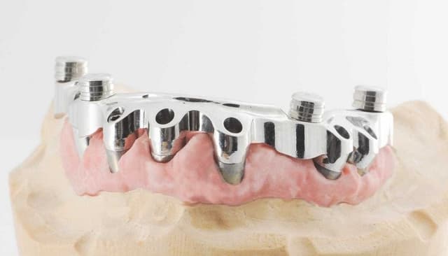 Laboratorio Odontotecnico Riccomini e Galli - Immagine 1