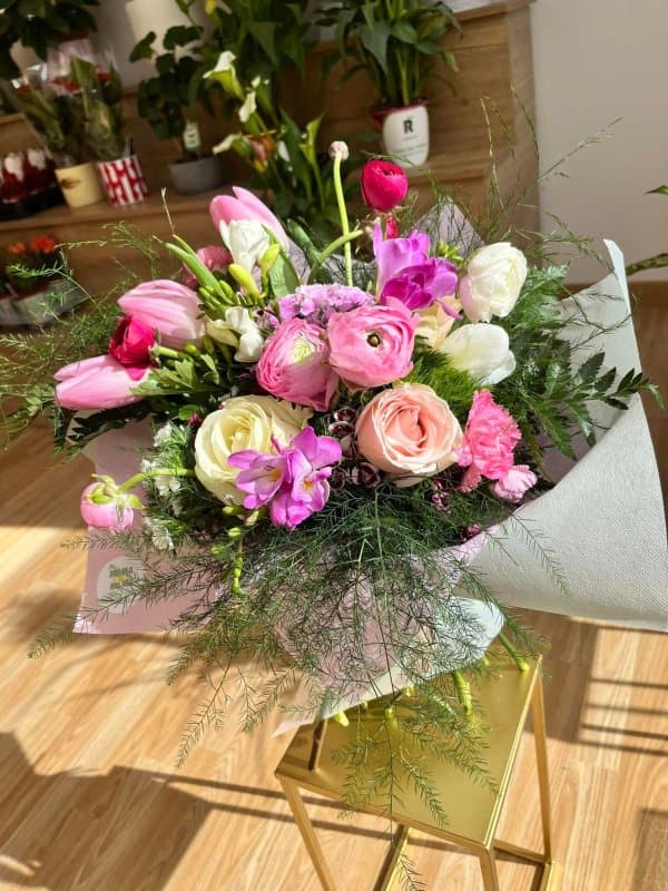 M'Ama Non M'Ama Flowers di Nicoletta Palumbo Piccionello - Immagine 2