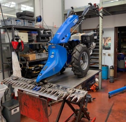 Officina De Lorenzo Vendita e assistenza macchina agricole e da giardino - Immagine 1