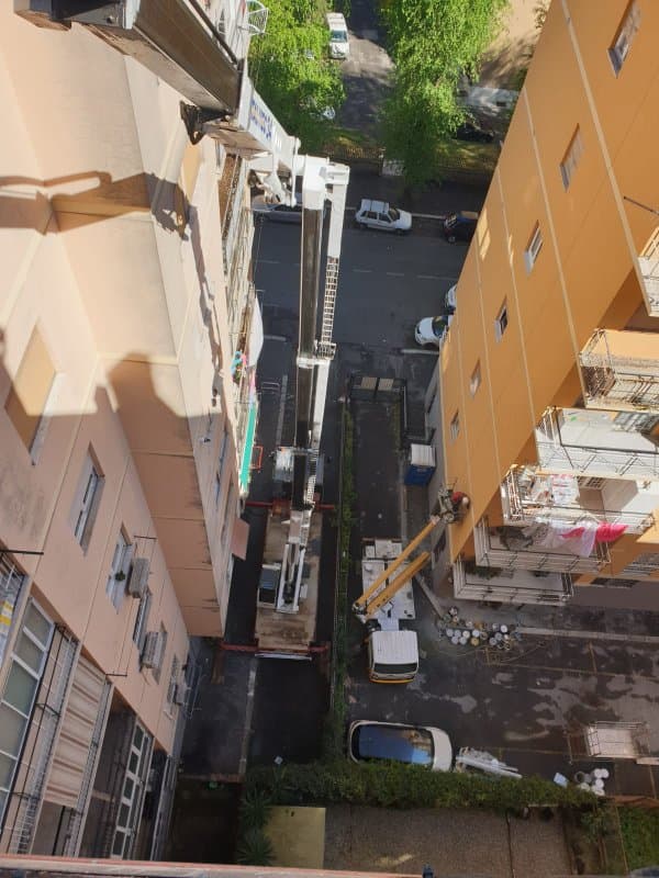 Scaccia Valentino Piattaforme Aeree - Immagine 1