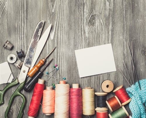 Un Filo Tira L' Altro Merceria Sartoria - Immagine 1