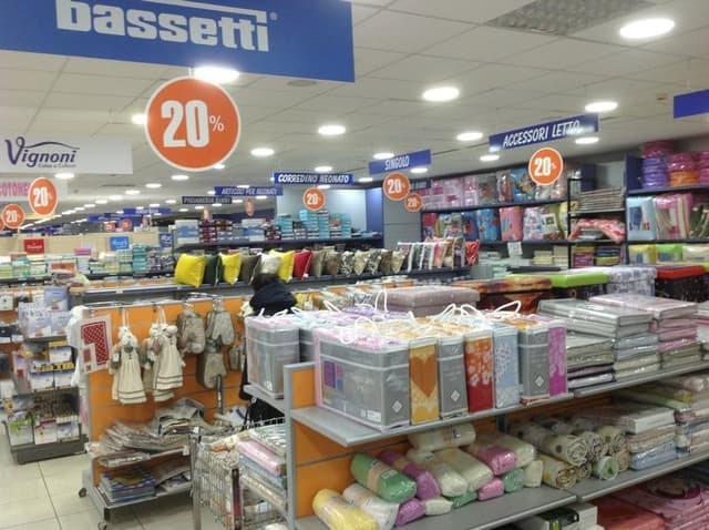 Ungaro Ilario Stores Sas - Immagine 2