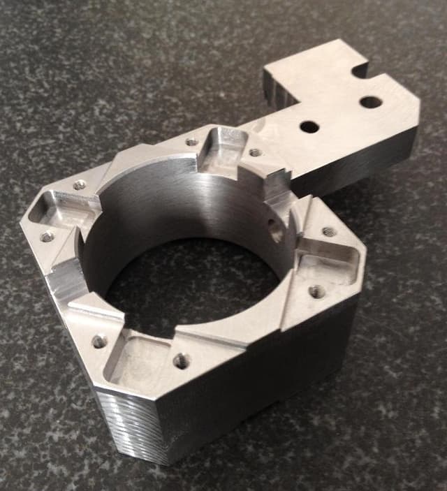 Utg High Precision Machining - Immagine 2