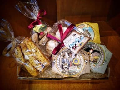 Dolci e Cantine Enoteca e prodotti tipici artigianali