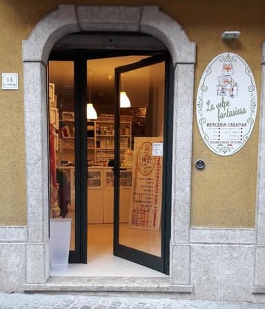 La volpe fantasiosa Merceria creativa Ricamificio