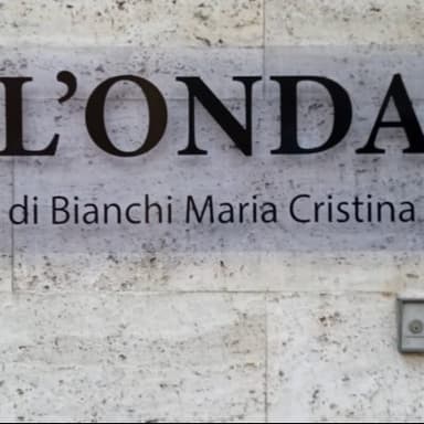 L'Onda di Bianchi Maria Cristina